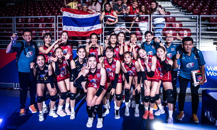 คอมเมนต์แฟนทั่วโลกถึง วอลเลย์บอล หญิงไทย หลังผ่านเข้าสู่รอบ 8 ทีมสุดท้ายสำเร็จ
